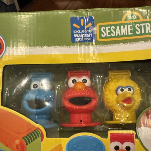 New Sesame Street Play-Doh Shape ‘n Play Friends Elmo Cookie Monster Walmart Exc - Picture 6 of 7